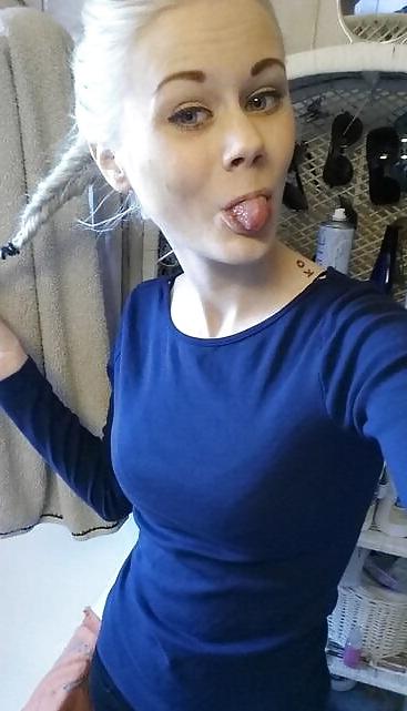 25P Sweet Tina 20 yo Amateur Tattoo whore make hard CMTS