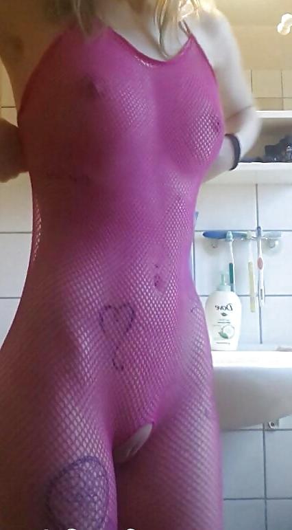 25P Sweet Tina 20 yo Amateur Tattoo whore make hard CMTS