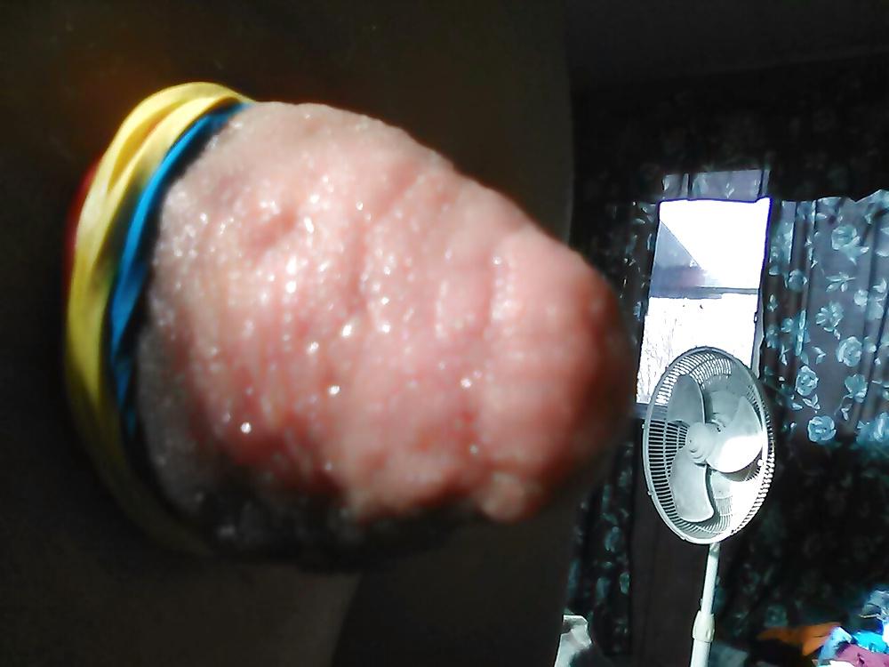 15P Pumping and beer bottle in ass !