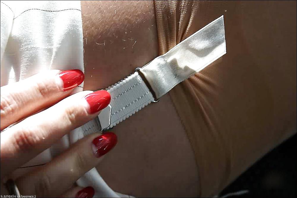 25P Mature ladies model vintage nylons