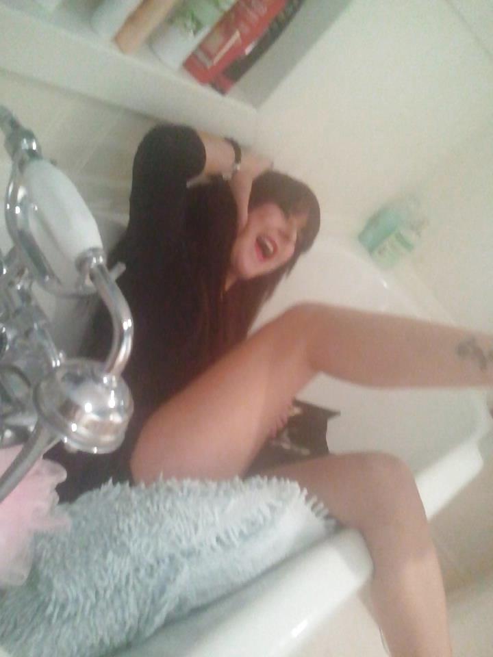 25P Would you empty your balls in chav Aimee?