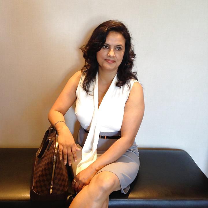 25P Mrs Raut (sexy nepali milf)