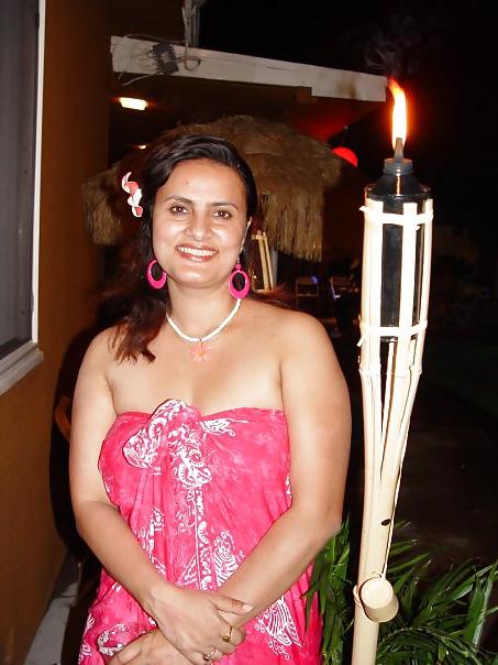 25P Mrs Raut (sexy nepali milf)