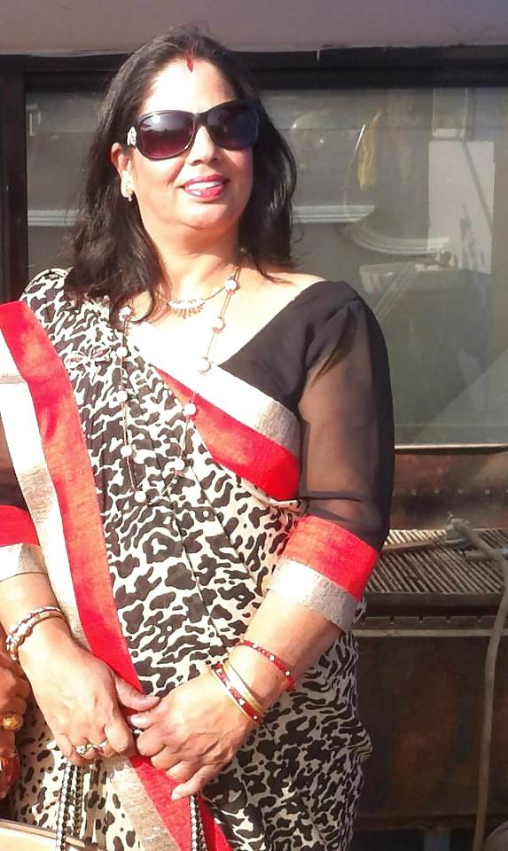 21P Shova - mature nepali mom for fuck!!