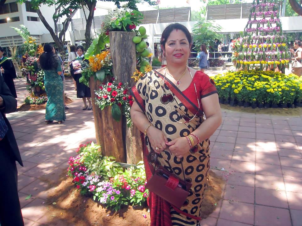 21P Shova - mature nepali mom for fuck!!