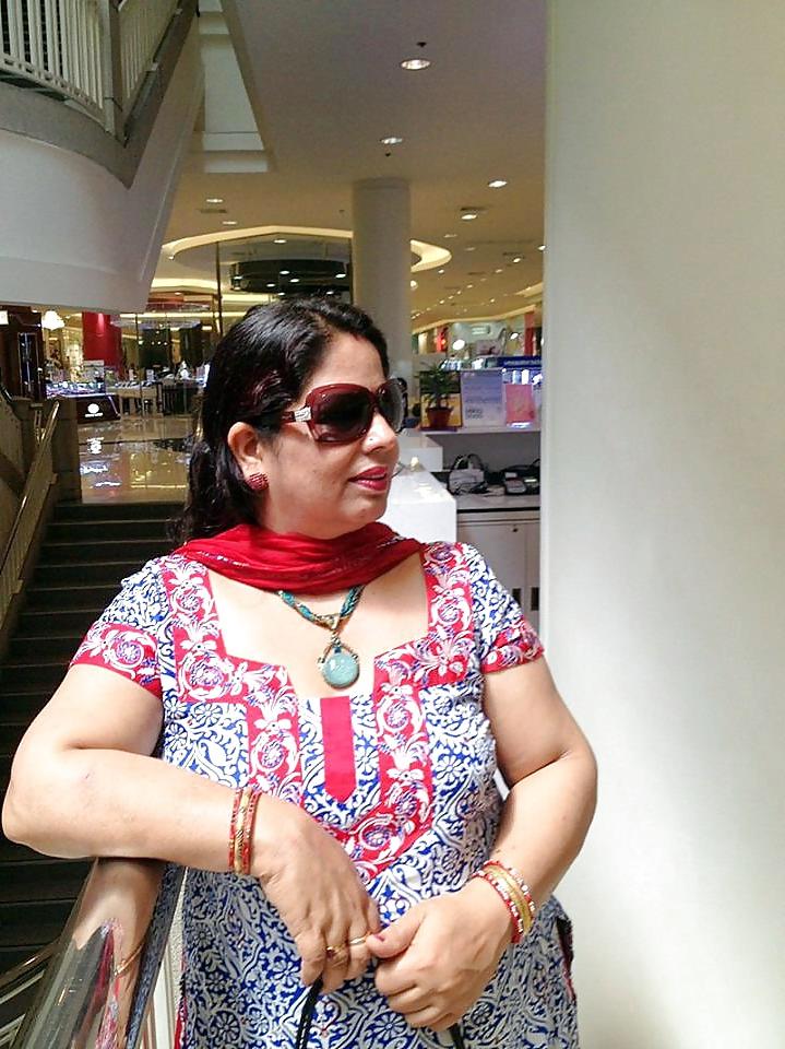 21P Shova - mature nepali mom for fuck!!