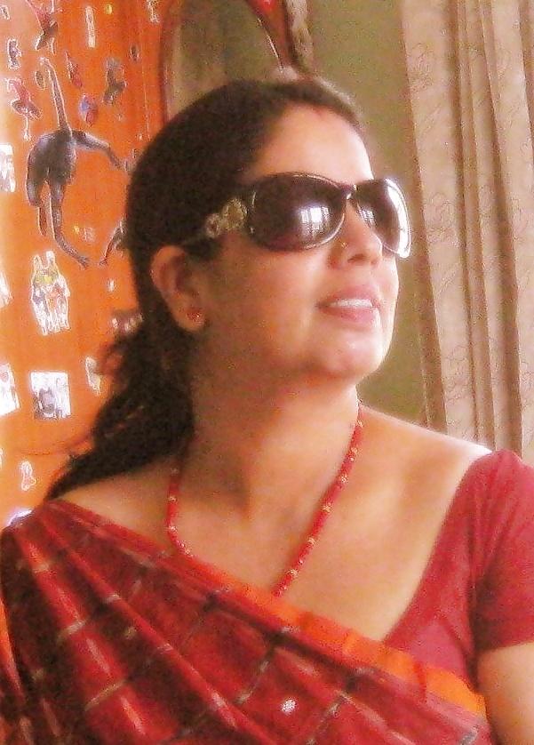 21P Shova - mature nepali mom for fuck!!