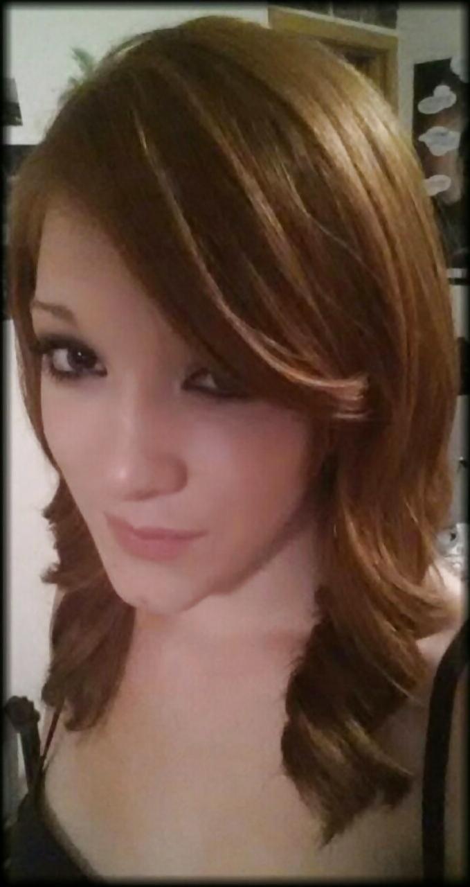 10P Exhibitionist redhead babe