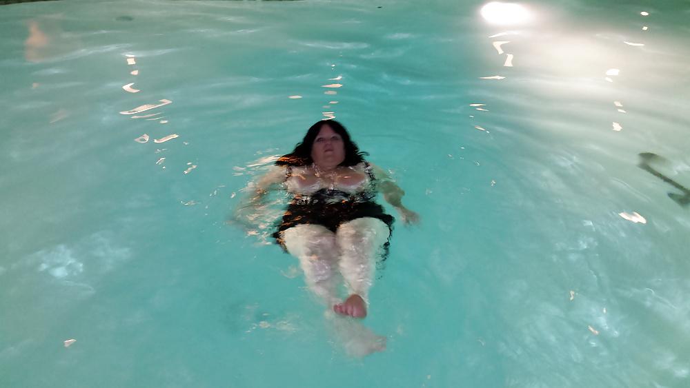 25P Mrs. MILF Slut Showing off T&A Again...Pool Side