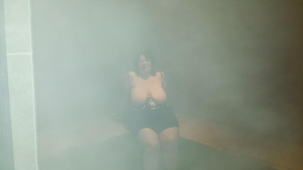 25P Mrs. MILF Slut Showing off T&A Again...Pool Side