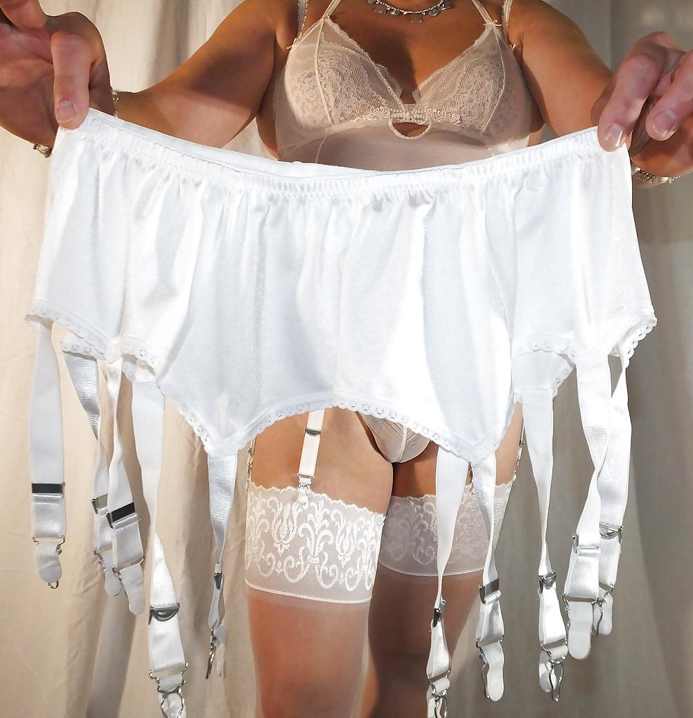 25P White Pantie for Vintage Shemale