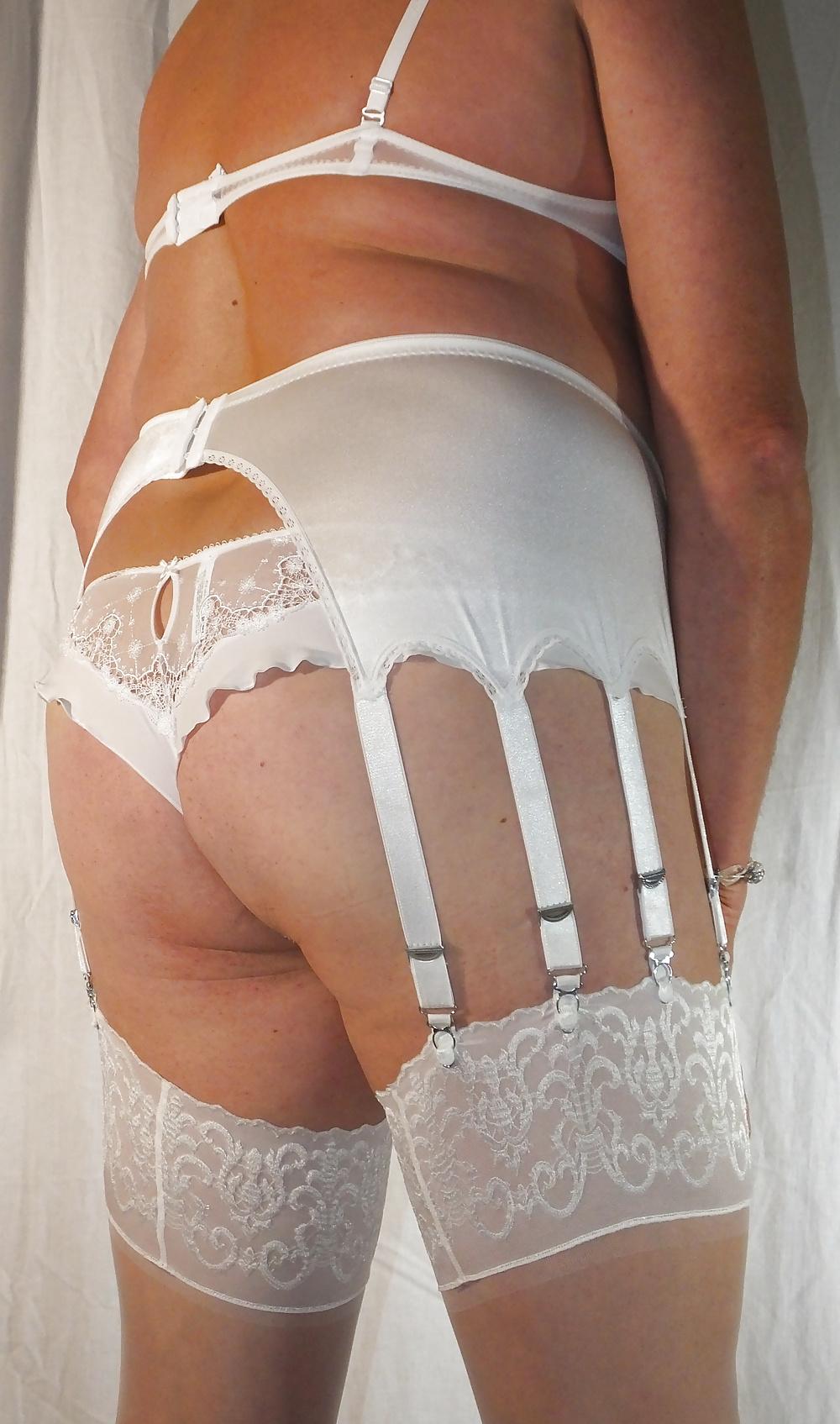 25P White Pantie for Vintage Shemale