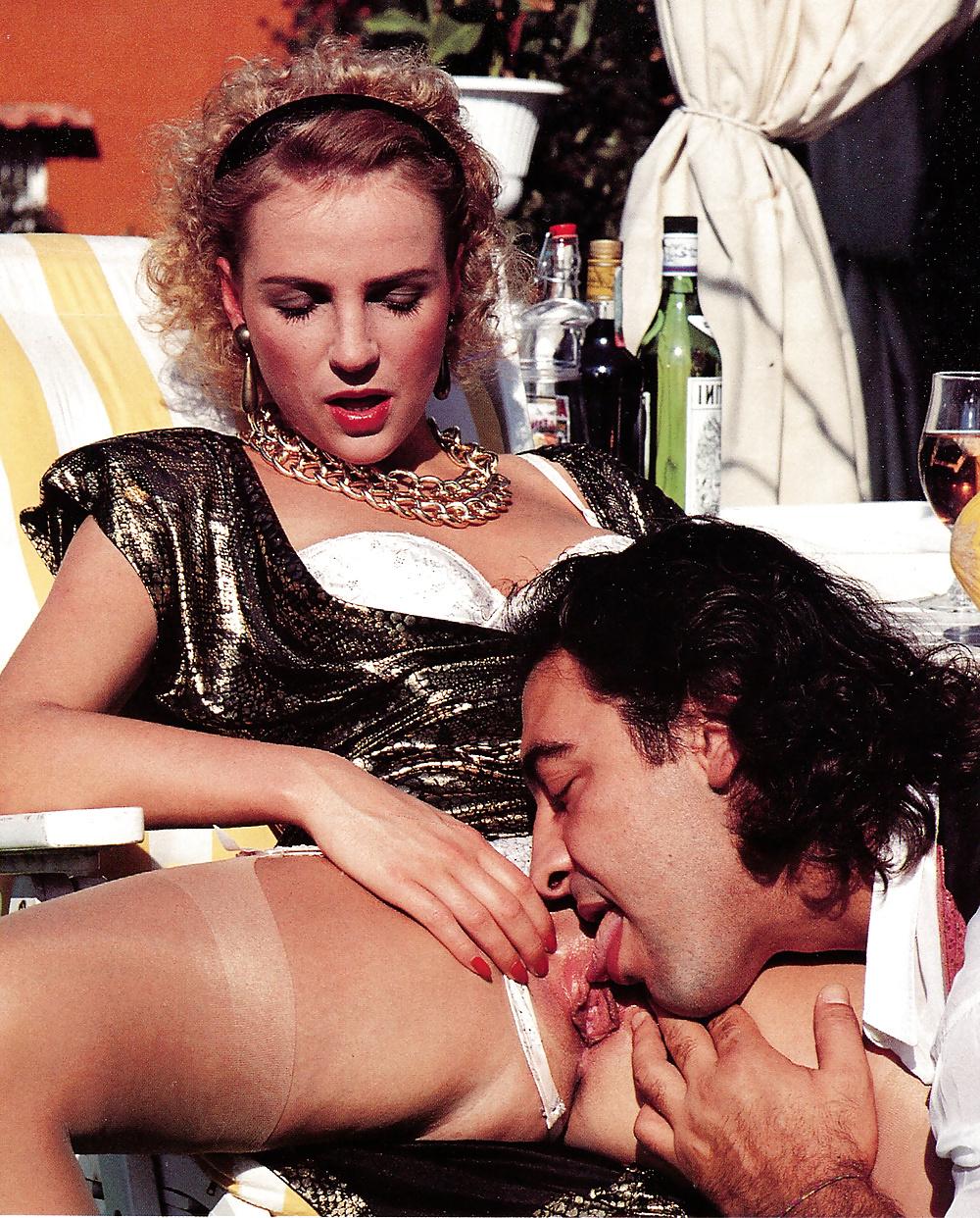25P FUCKING HOT VINTAGE COUPLES 2