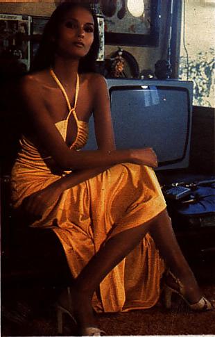 25P Laura Gemser