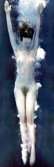 25P NICOLE KIDMAN IS SO HOT