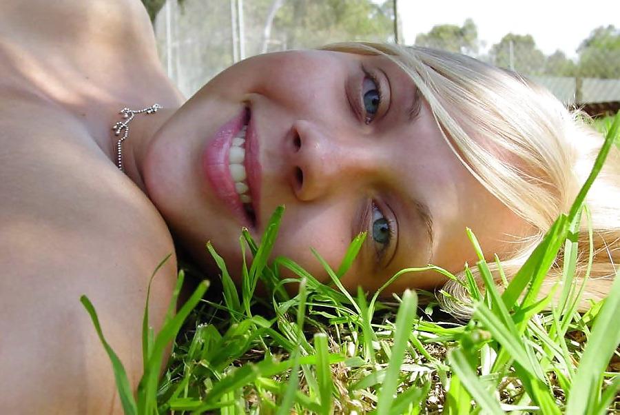 12P Sexy teen posing outdoor