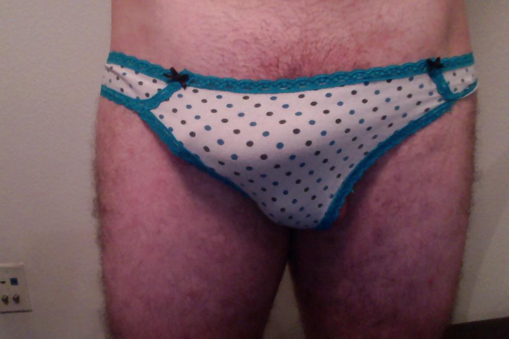 25P 34 Year Old has new boyfriend... And new Panties!
