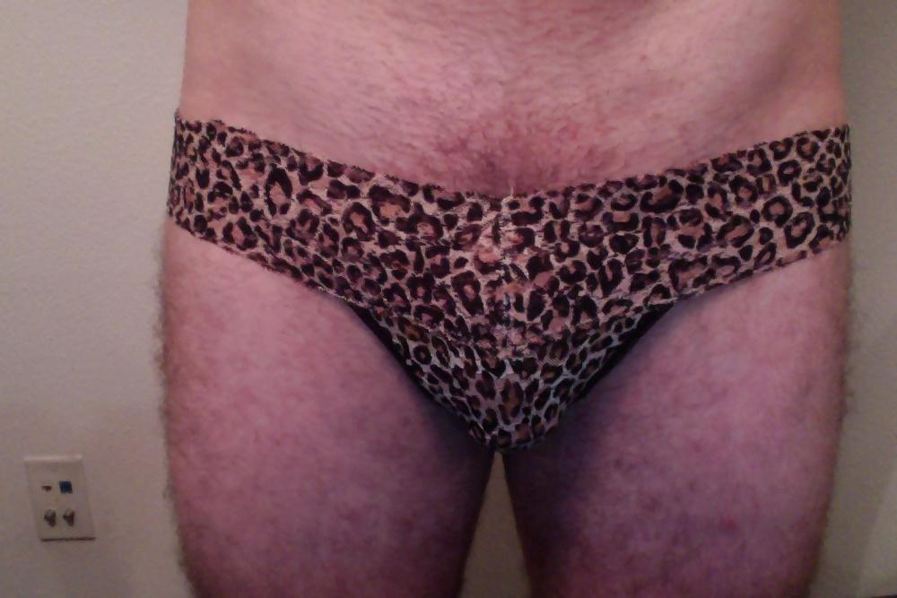 25P 34 Year Old has new boyfriend... And new Panties!