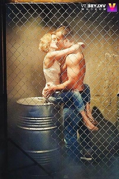 25P Stunning & Sexy Armenian Woman and her Russian Boyfriend #6