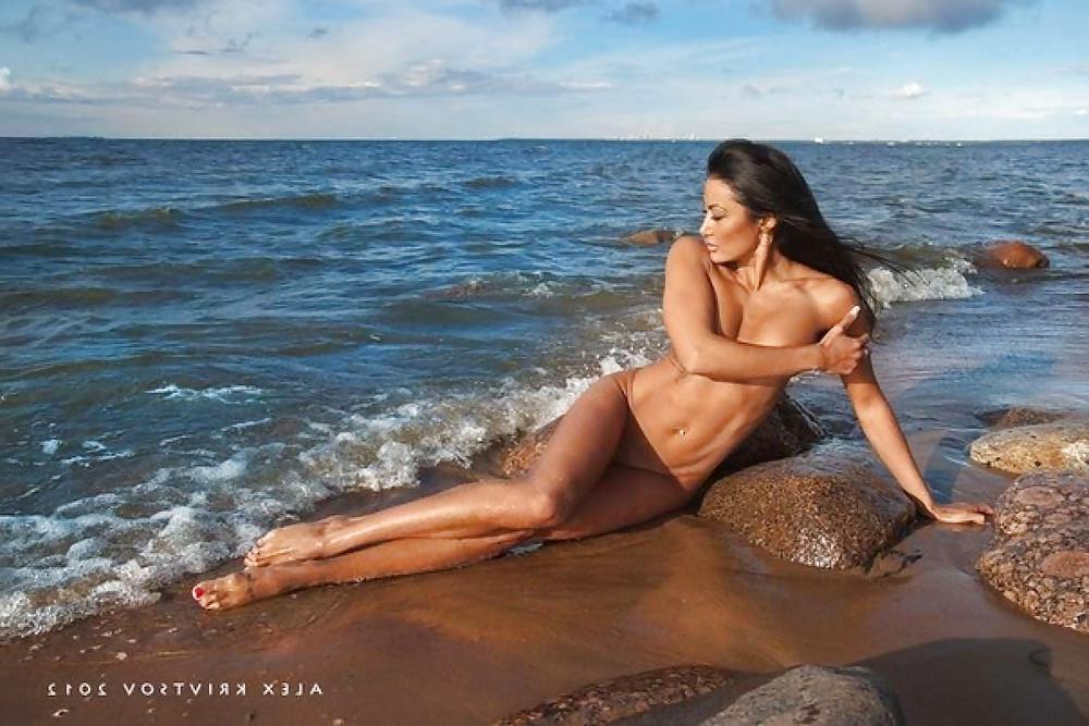 20P Stunning and Sexy Korean Woman and her Russian Boyfriend #12