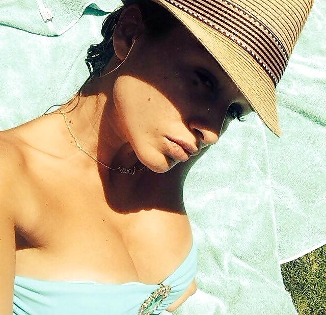 25P Stunning & Sexy Armenian Woman and her Russian Boyfriend #9