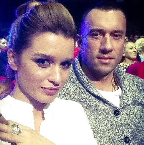 25P Stunning & Sexy Armenian Woman and her Russian Boyfriend #9