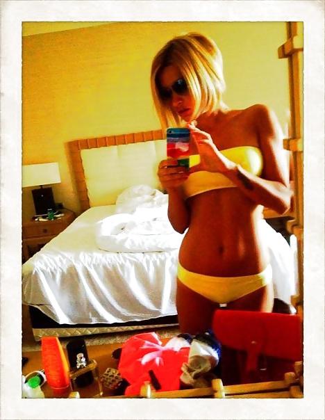 25P Stunning & Sexy Armenian Woman and her Russian Boyfriend #5