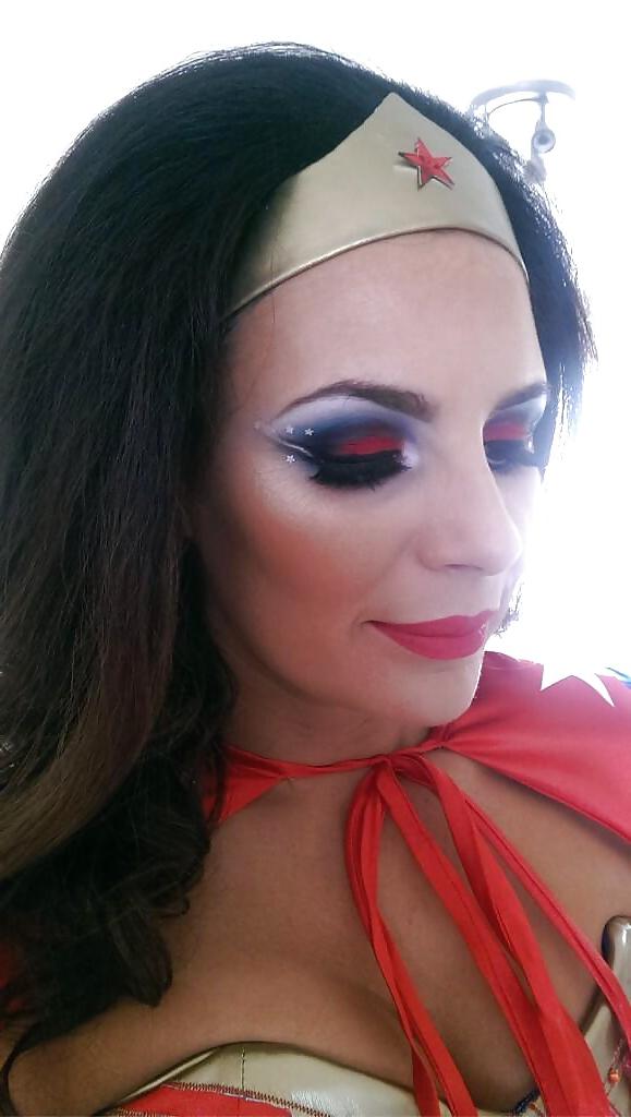 19P Irish TV Babe - Lisa Cannon