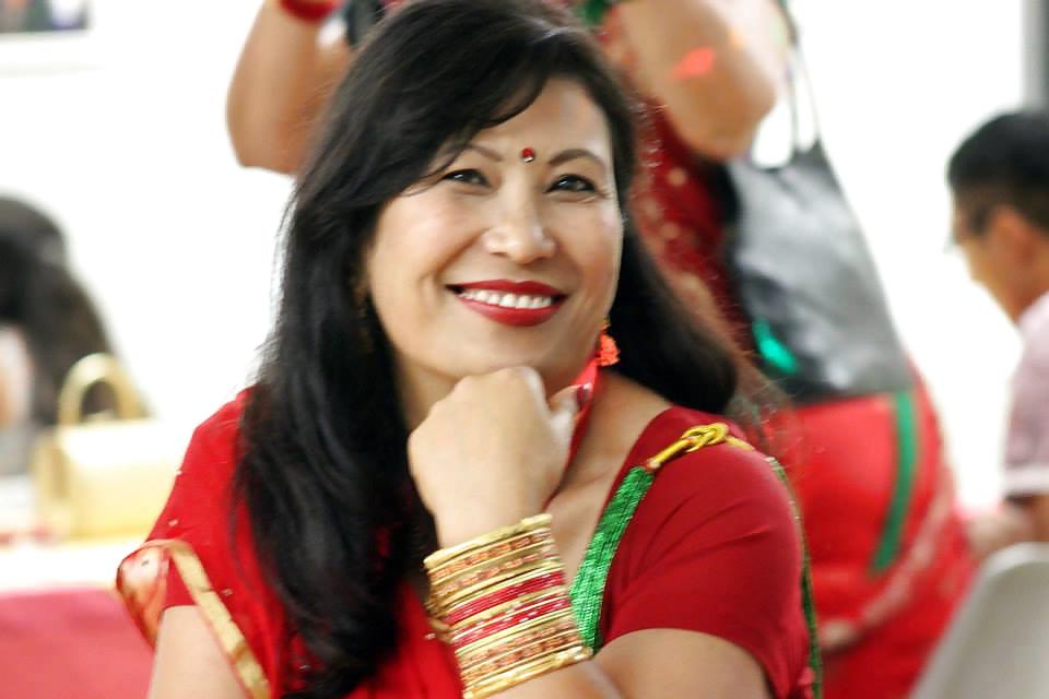19P Frau Deepa Pradhan (nepalesische MILF)
