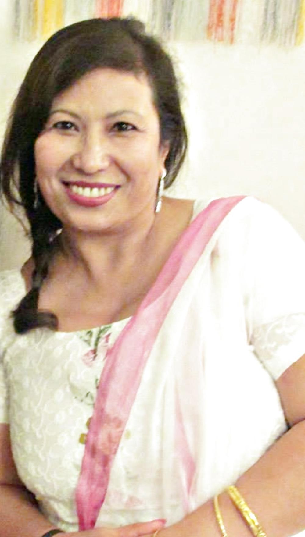 19P Frau Deepa Pradhan (nepalesische MILF)