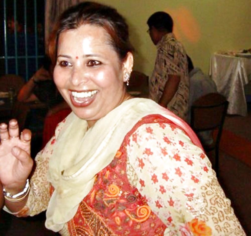 19P Mrs Neeta ( sexy nepali milf for fuck)