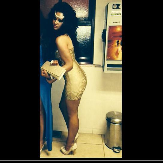 25P I'd Fuck The Fake Tan Off Her