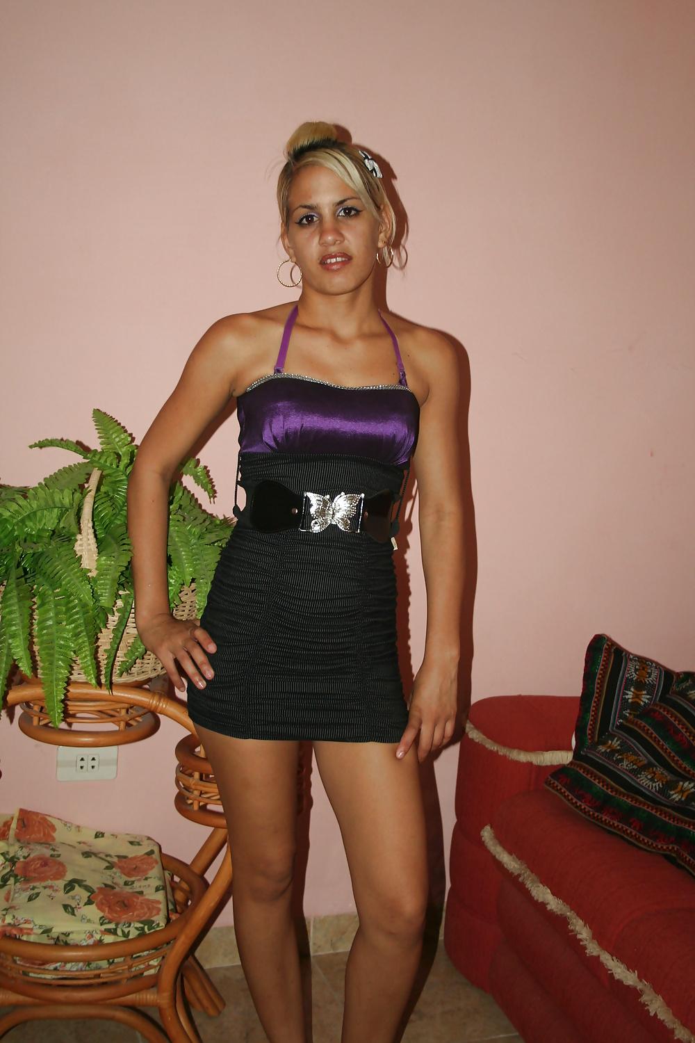 17P Cuban Chick Amazing Body Havana