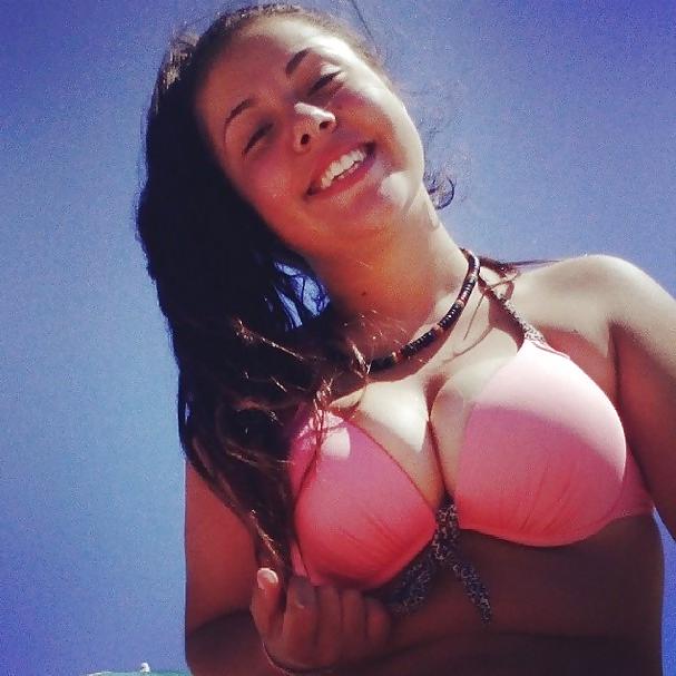 25P Portuguese naughty girl friends