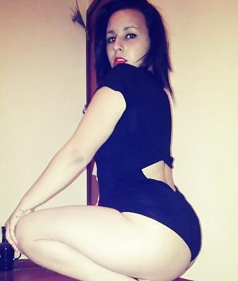 25P Portuguese naughty girl friends