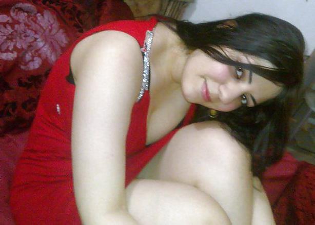 25P Arab sluts want it in the ass so bad!