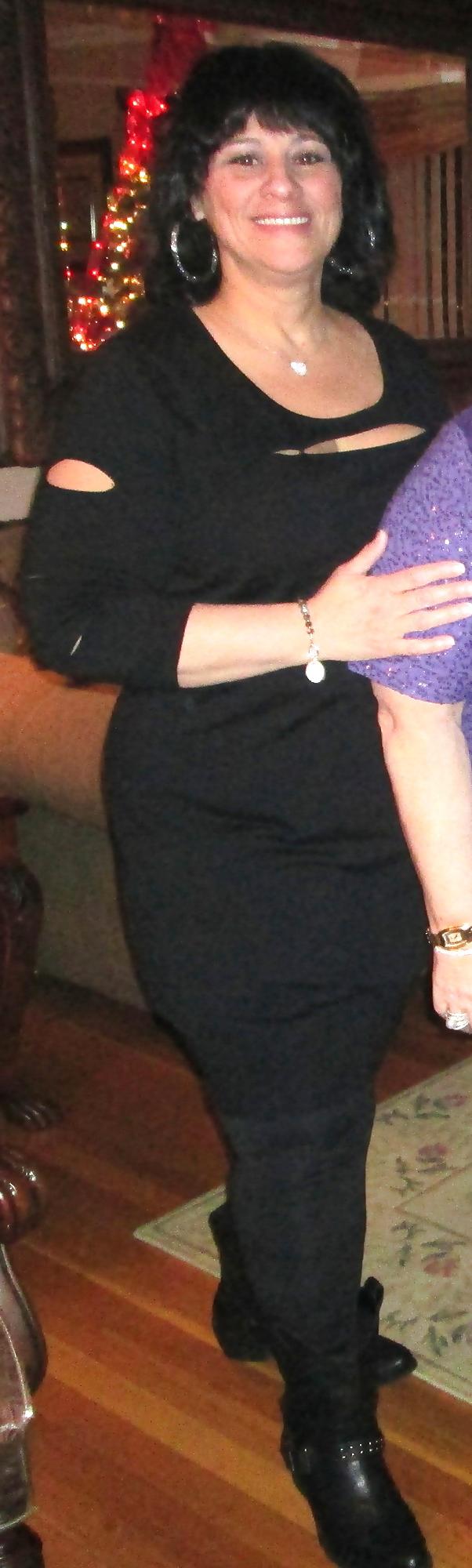 23P Sexy Mature BBW Brunette!