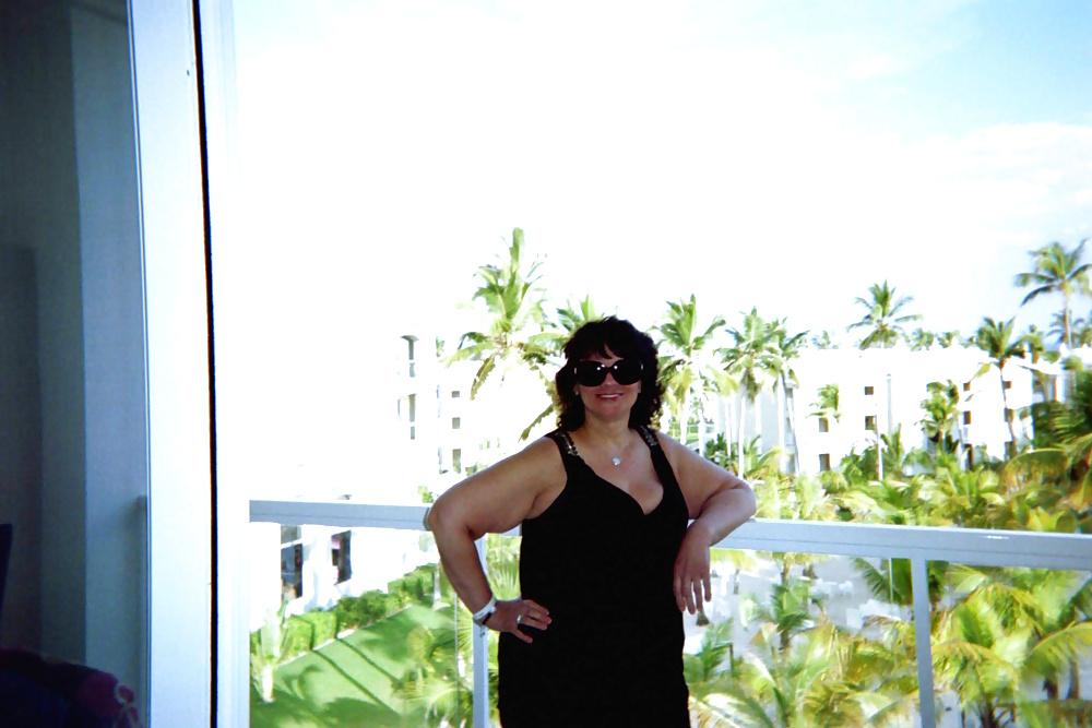 23P Sexy Mature BBW Brunette!