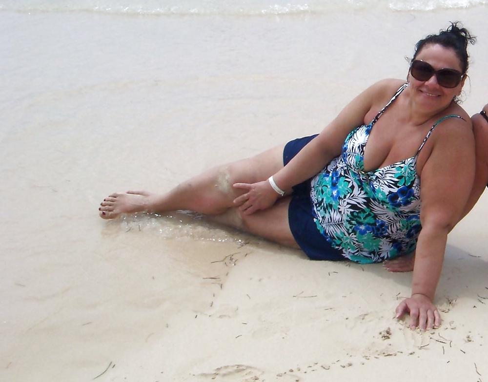 23P Sexy Mature BBW Brunette!