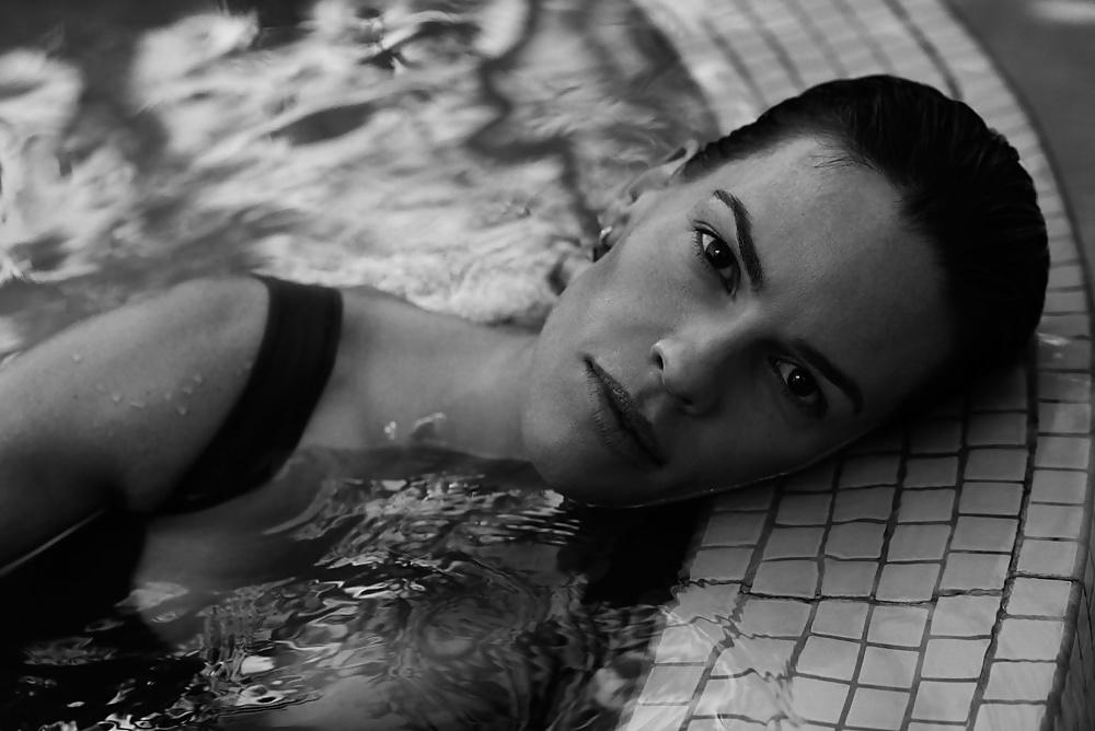 10P Hilary Swank Interview-Magazin