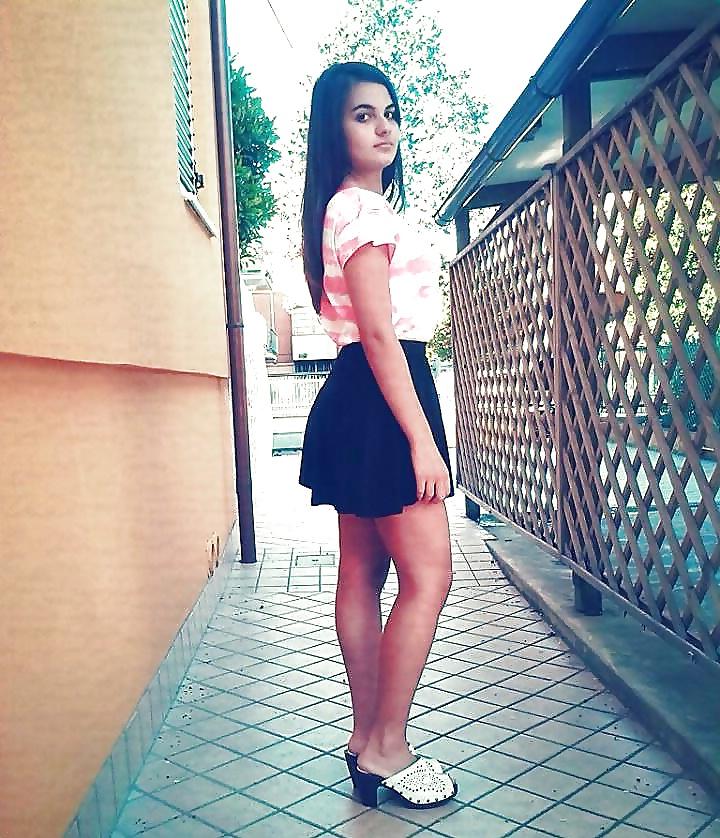 12P Giada italian Facebook teen babe with sexy ass