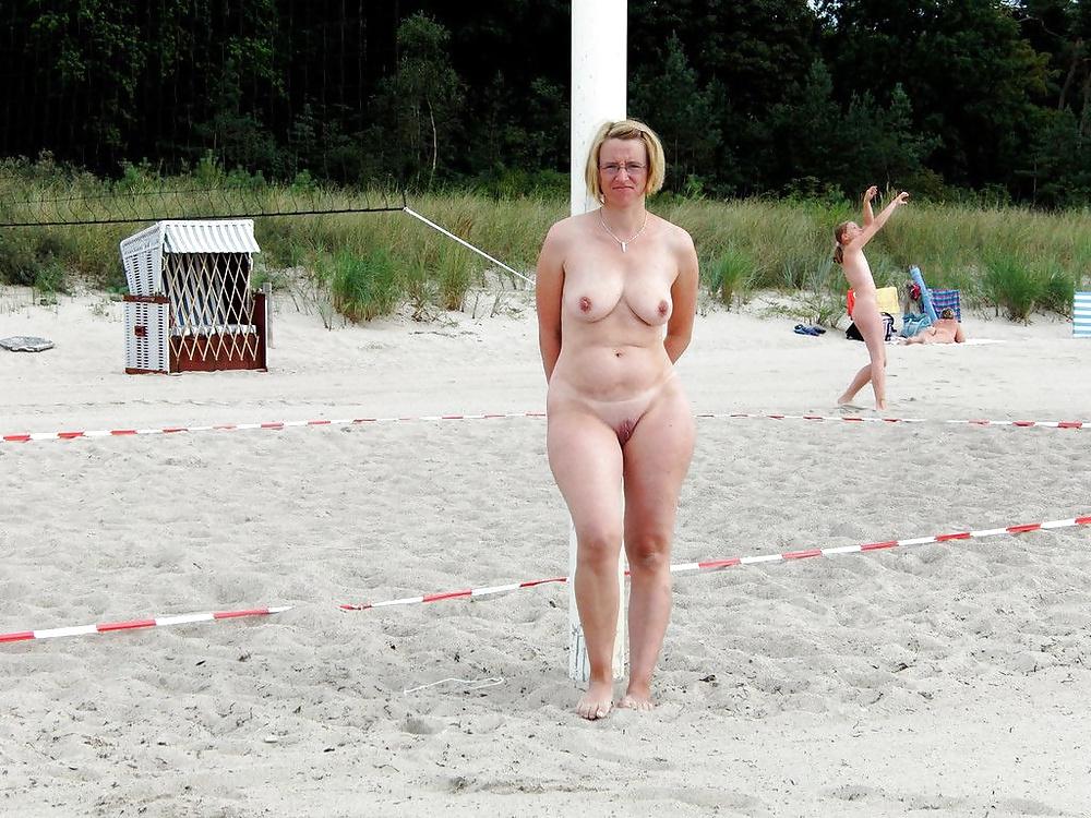 25P Gilf with Bangable Ass.