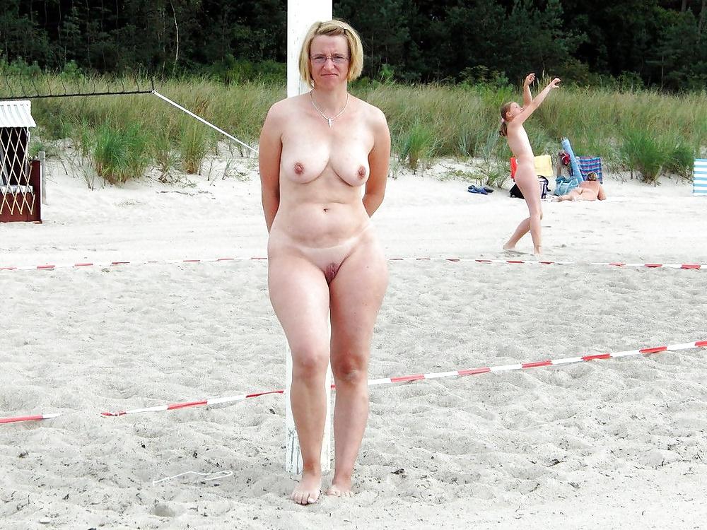 25P Gilf with Bangable Ass.