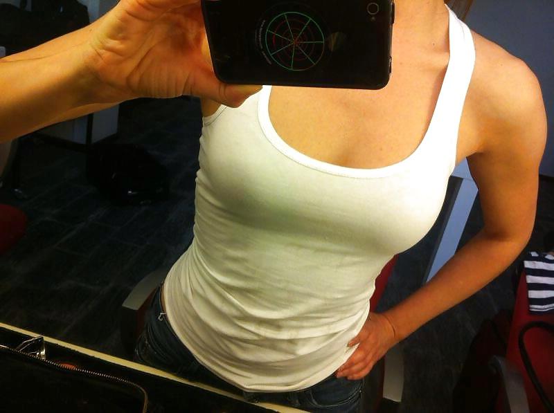 24P Manuela Velasco