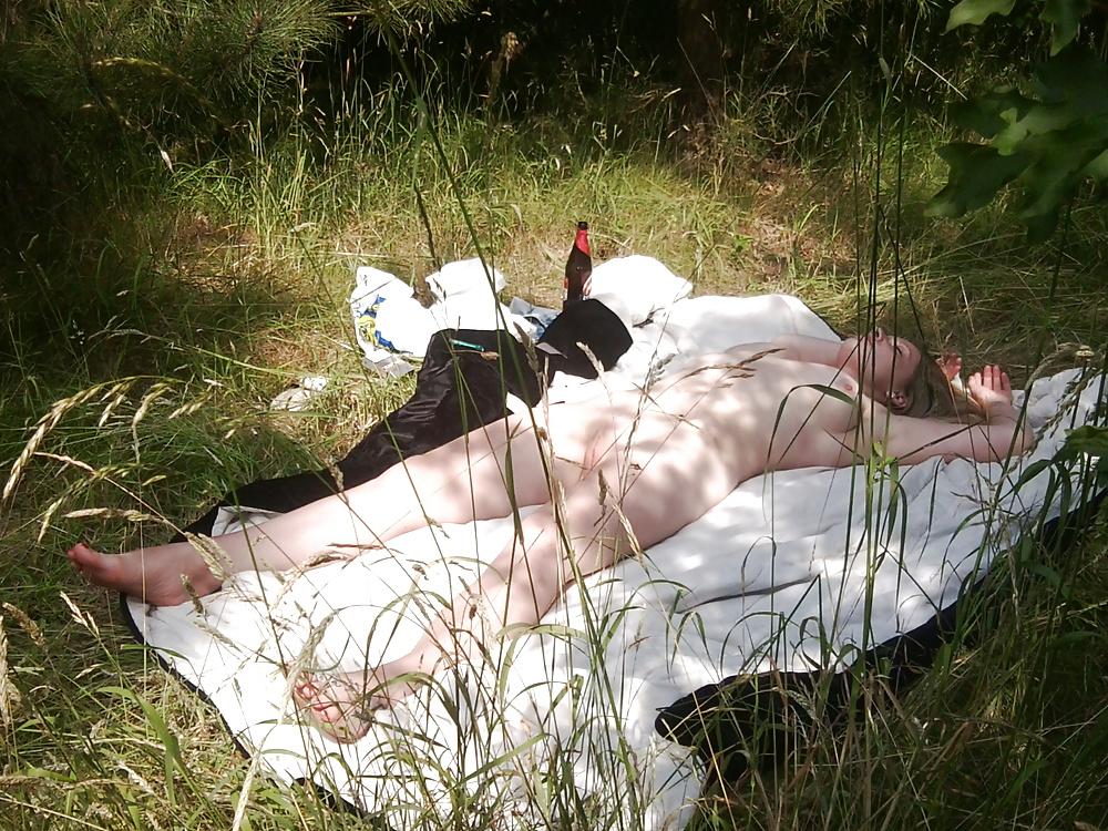 10P Nude sunbathing in the woods