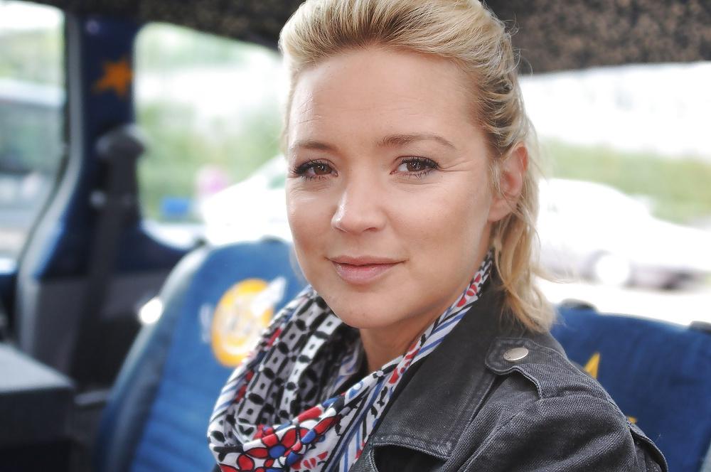 25P Virginie Efira