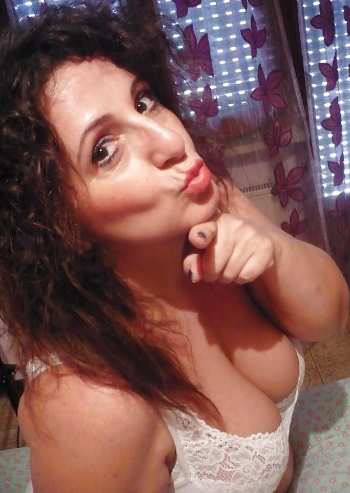 20P Romina Loy Italian mature pornstar