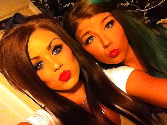 25P Would you empty your balls in chav Kimm?