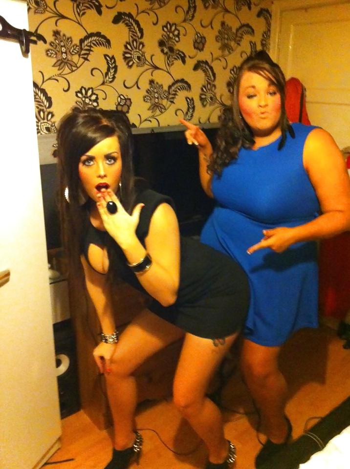 25P Would you empty your balls in chav Kimm?