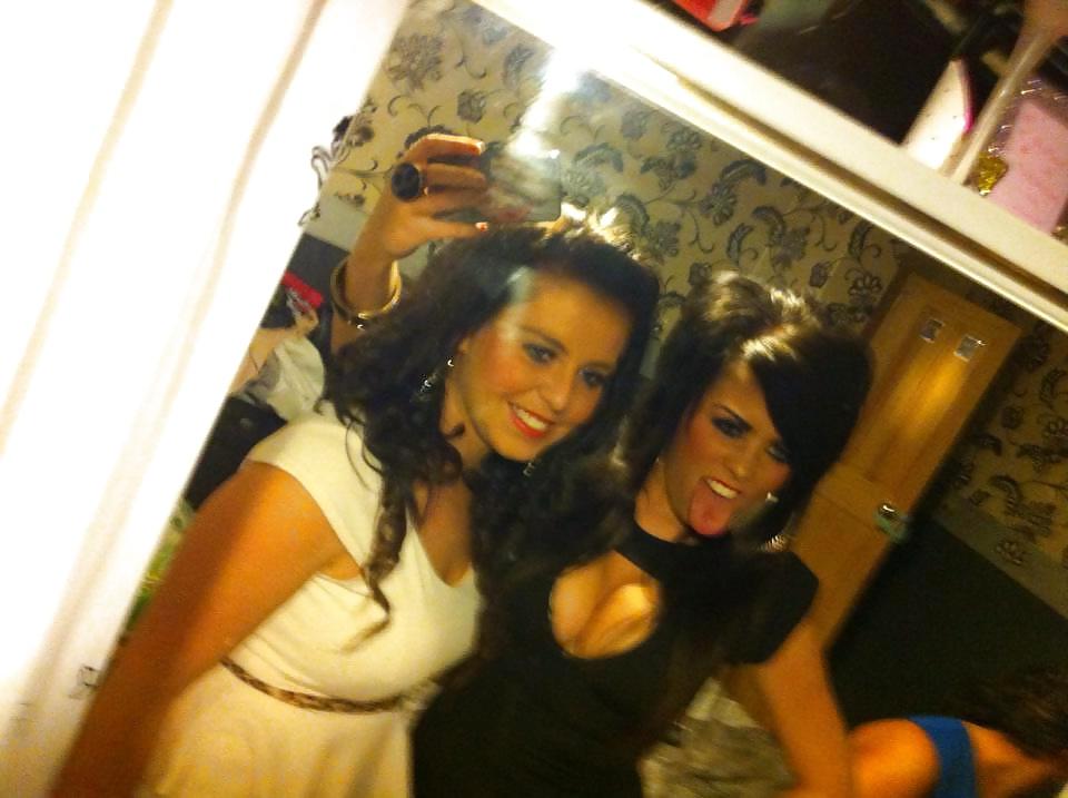 25P Would you empty your balls in chav Kimm?